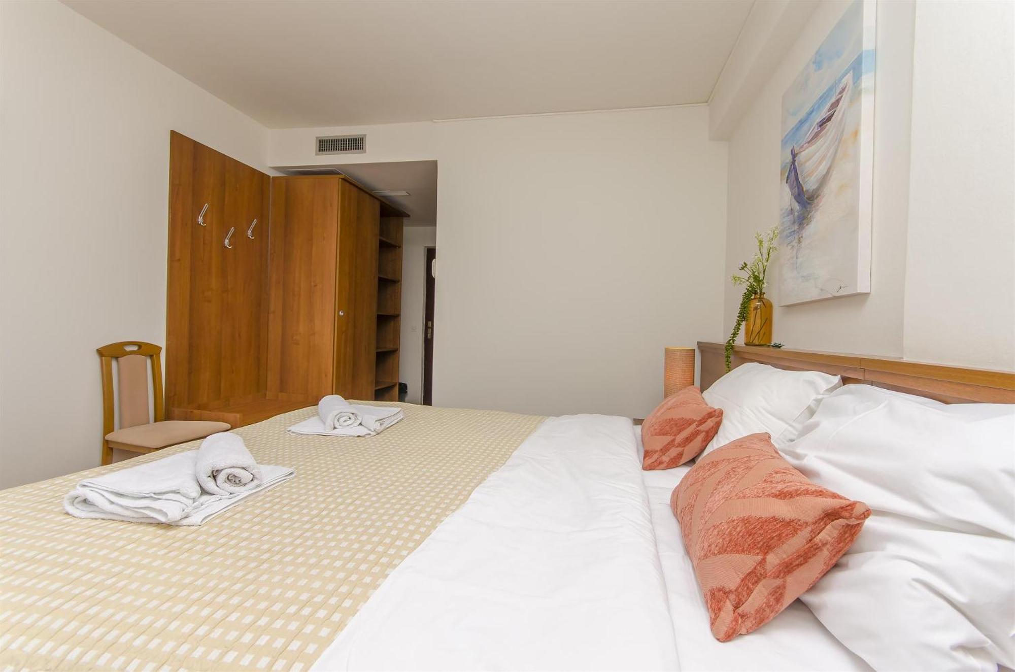 House Hotel Plava Laguna تيسنو المظهر الخارجي الصورة