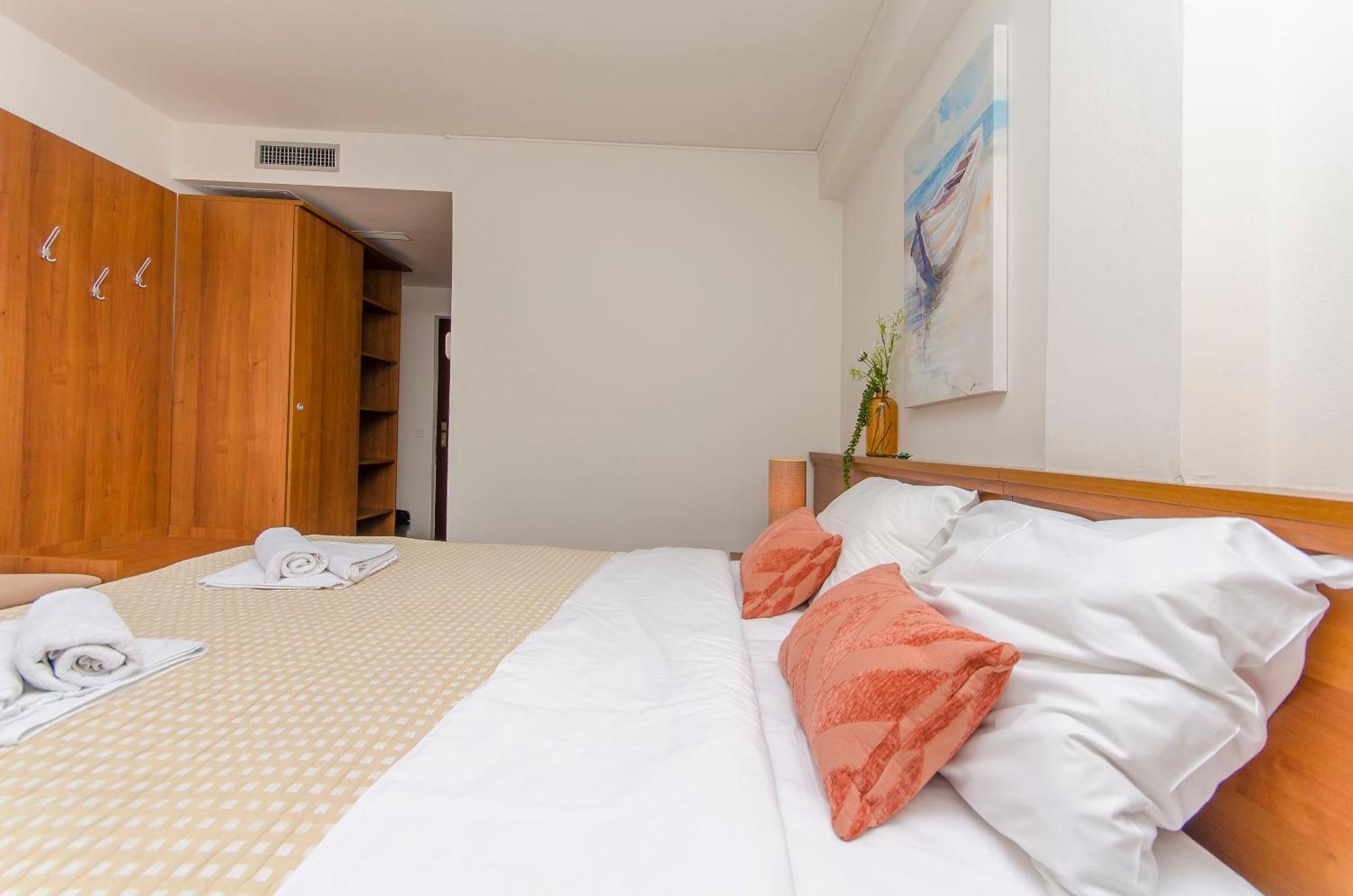 House Hotel Plava Laguna تيسنو المظهر الخارجي الصورة