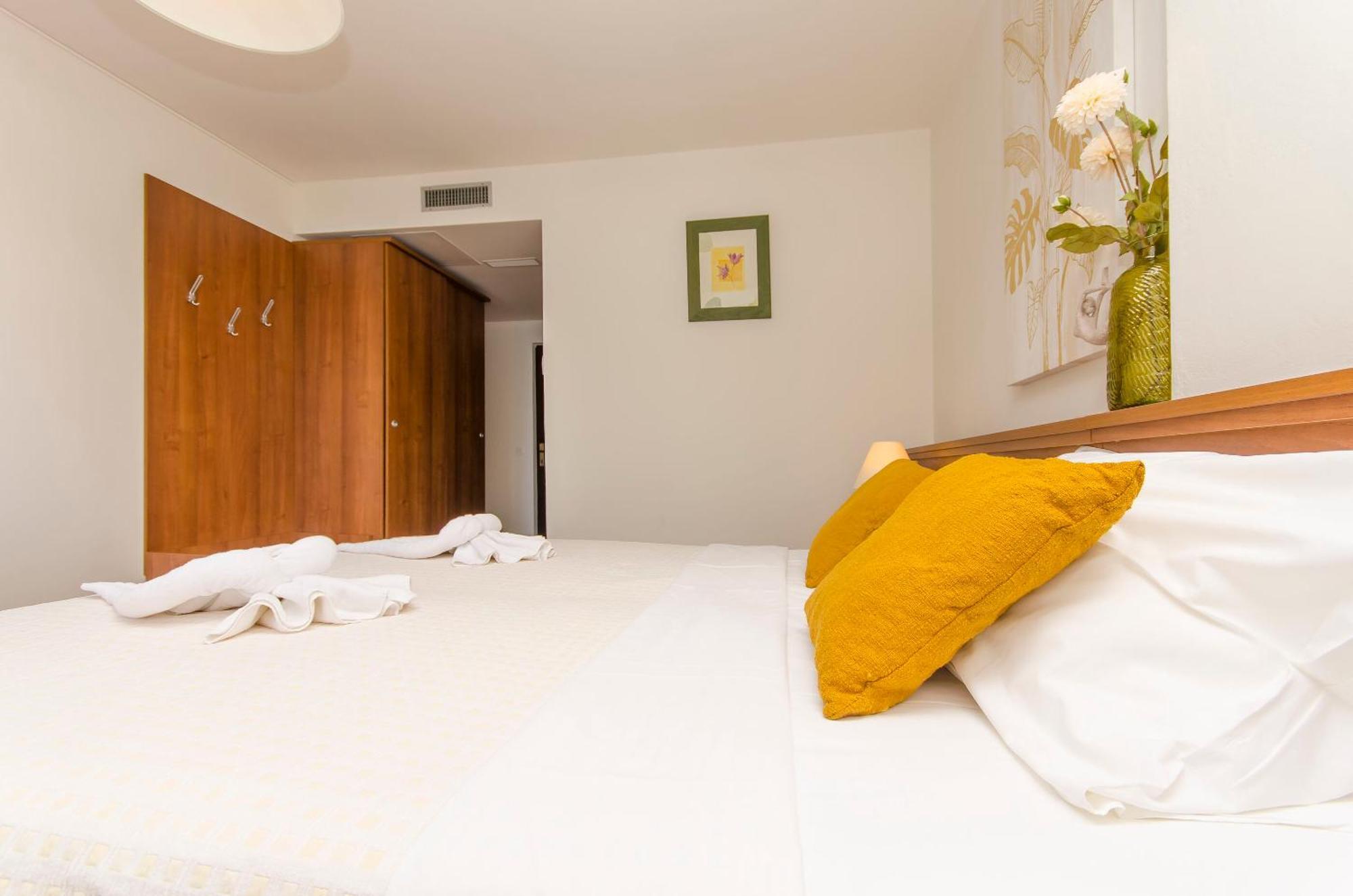 House Hotel Plava Laguna تيسنو المظهر الخارجي الصورة