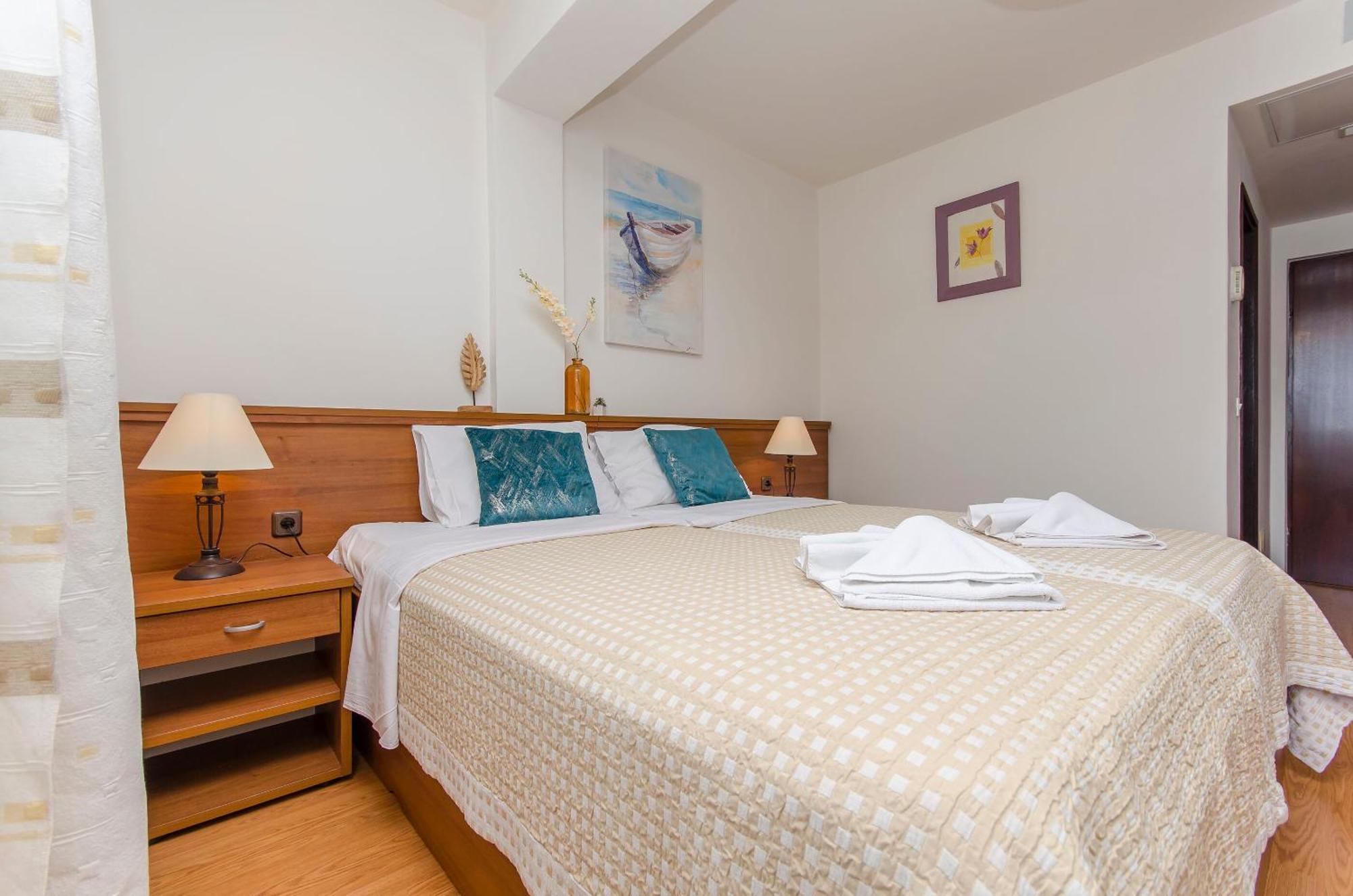 House Hotel Plava Laguna تيسنو المظهر الخارجي الصورة