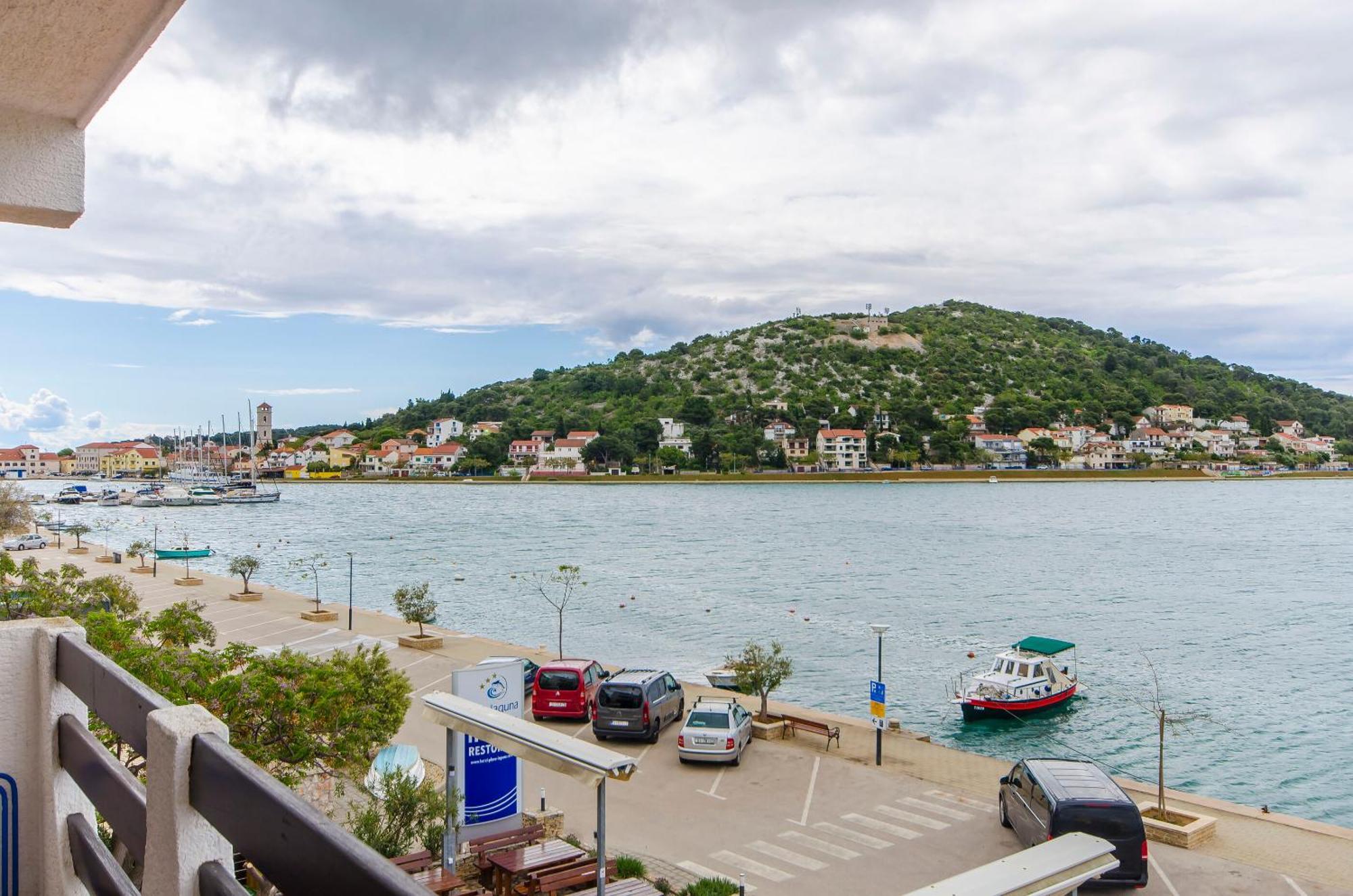 House Hotel Plava Laguna تيسنو الغرفة الصورة